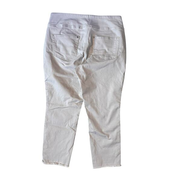 Belle by Kim Gravel Women's Petite 10P TripleLuxe Denim Jeans Grey - Picture 4 of 7